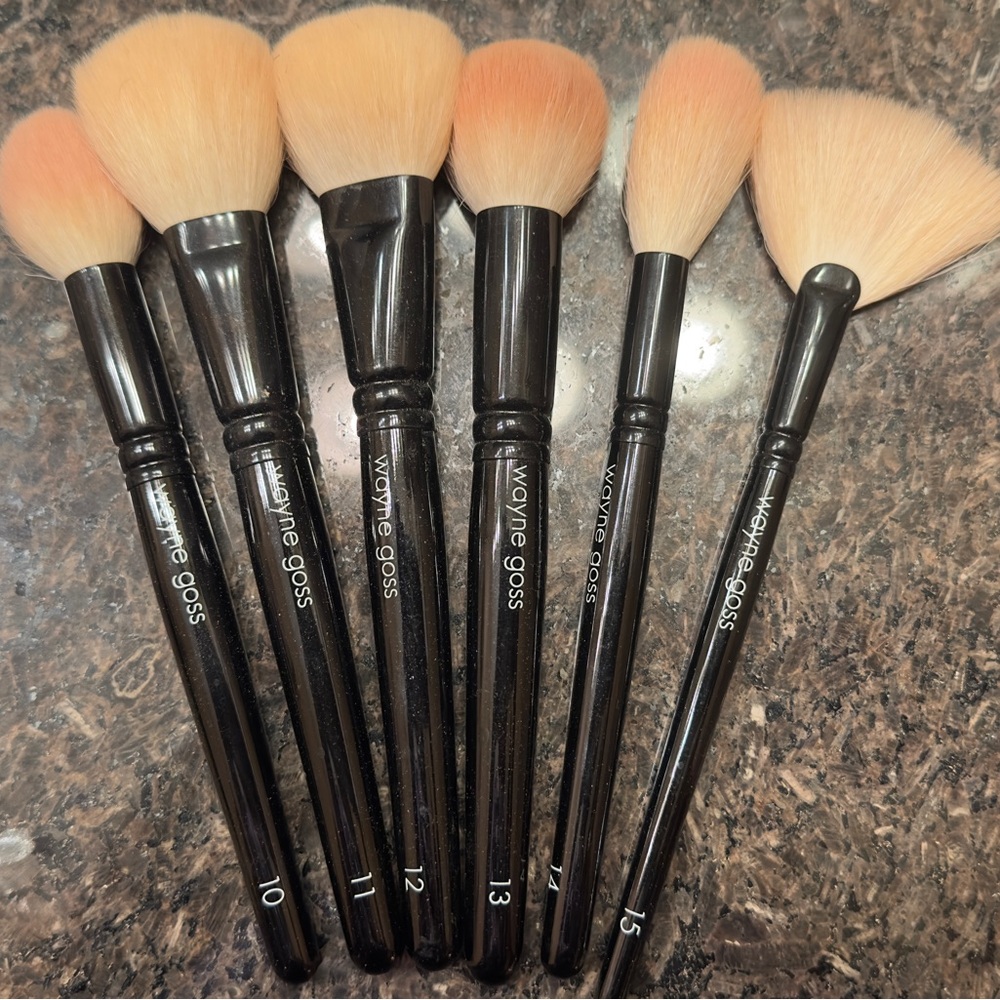 Wayne Goss Face Set